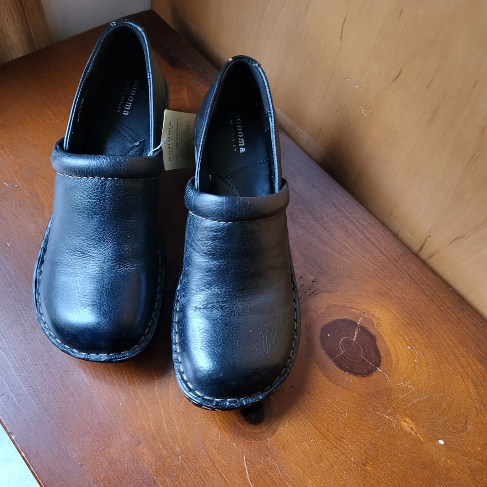 NEW Leather Clogs by Sonoma 7.5 Med